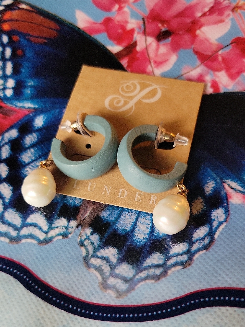 Plunder NWT Aqua Wooden Hoop Earrings with Faux Pearl Drops • Pierced Statement